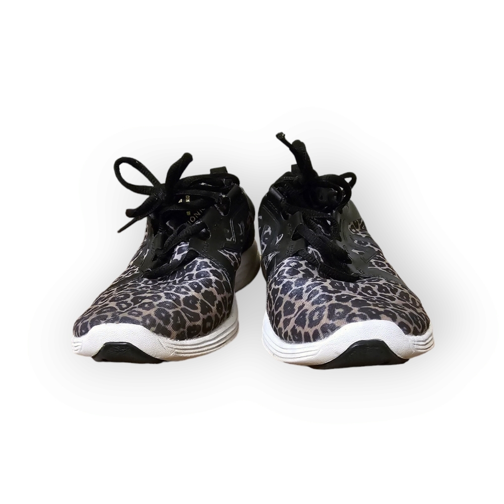 Vionic leopard‎ print black sneakers - Picture 3 of 8